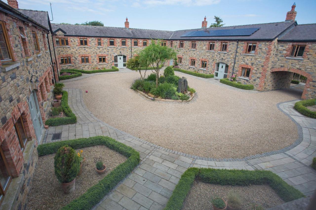 Decoy Country Cottages Navan Exterior foto